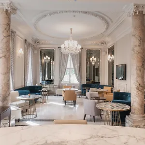 Genesis Hotel